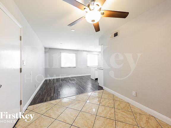 3rd image of 2122 W Shaw Butte Dr