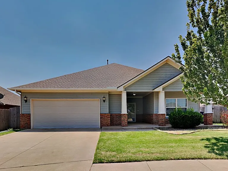 9416 NW 91st Cir — Photo 3