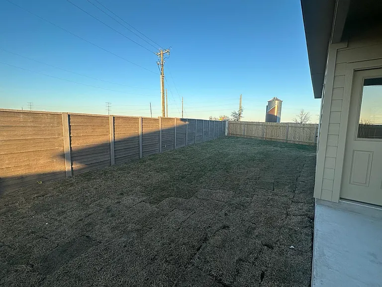 1018 Ascari Ct — Photo 32