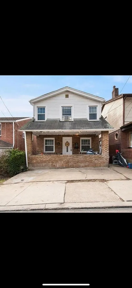 Building Photo - 2906 Pyramid Ave