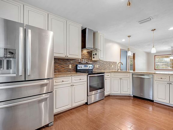 3rd image of 2853 Ohara Dr