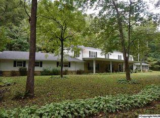 594 Carlton Rd, Scottsboro, AL 35769