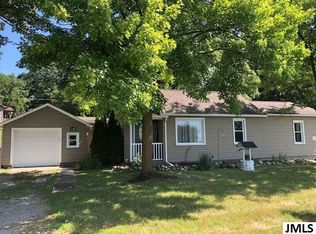 6241 Us Highway 223, Manitou Beach, MI 49253