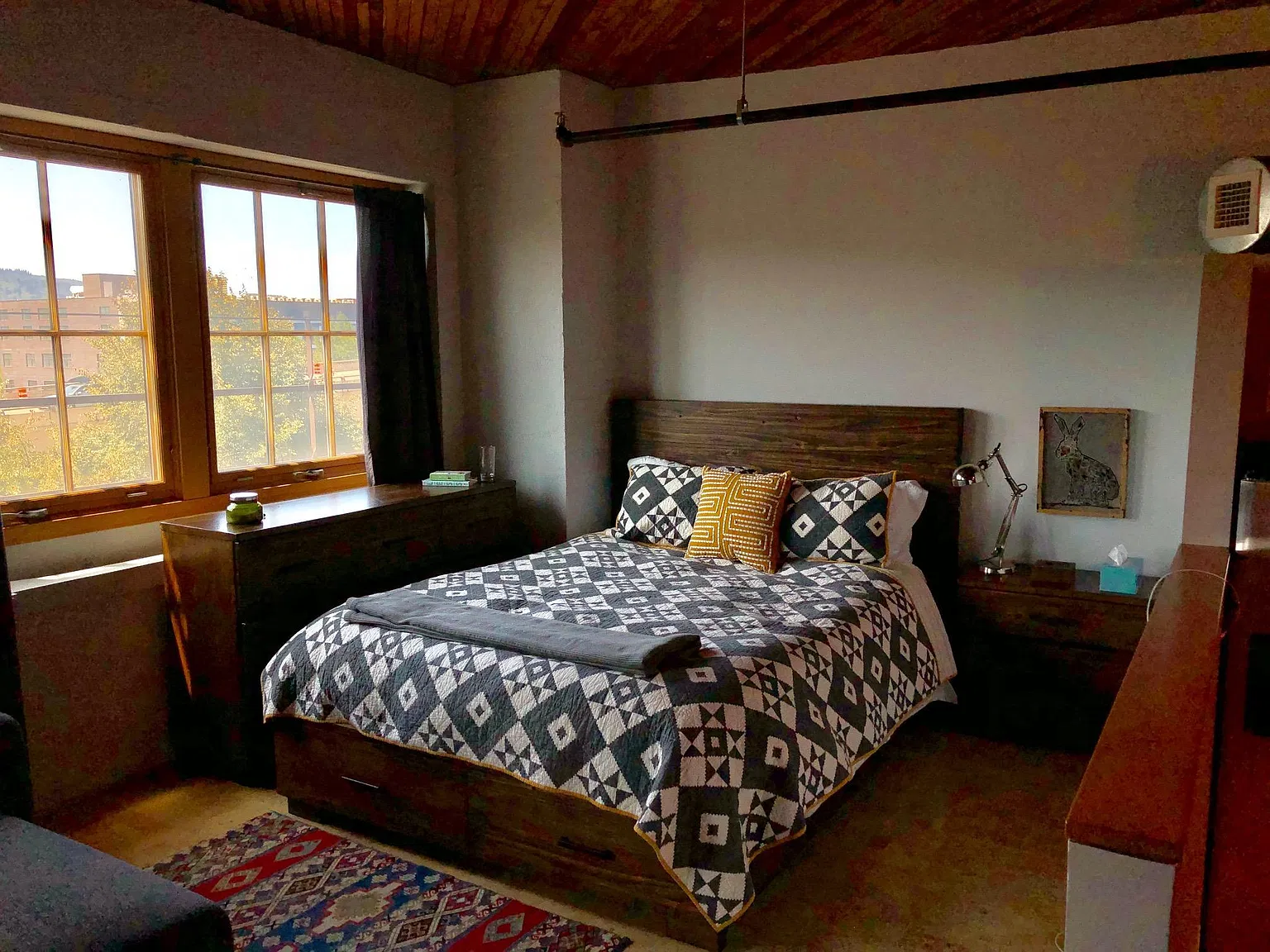 1 bed, 705 sqft, $2,295 — Photo 3