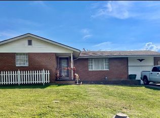 58 Sycamore Dr, Elizabeth, WV 26143