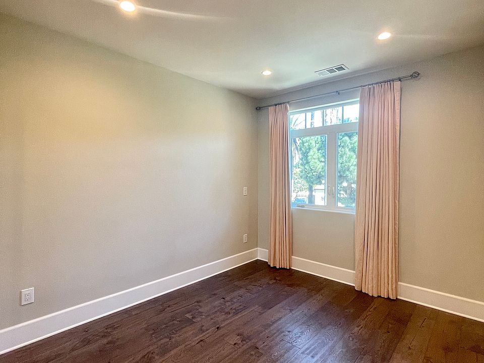 1st image of 4153 Jackson Ave #D56cc7bf4