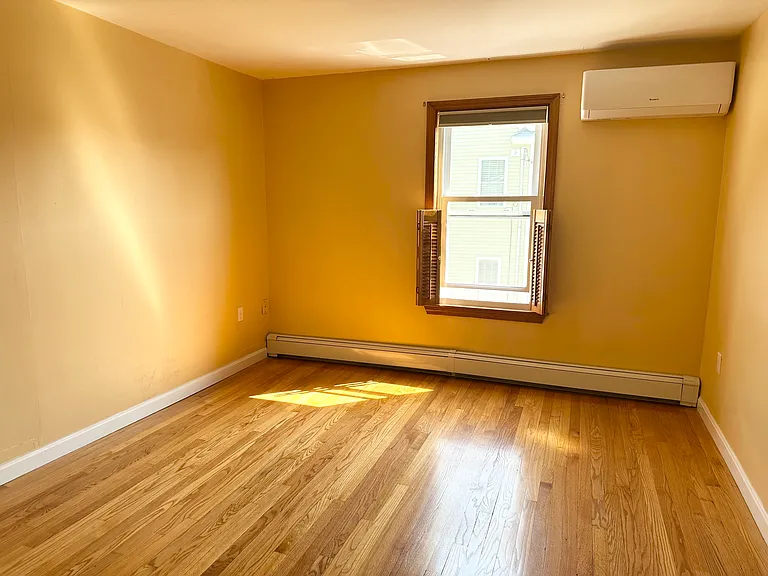 19 Richardson St #19 — Photo 7