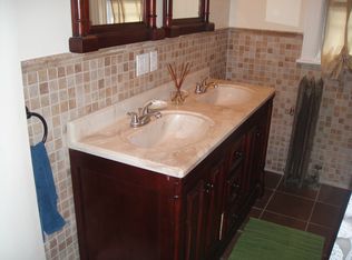 20 Tyndall Ave, Providence, RI 02908