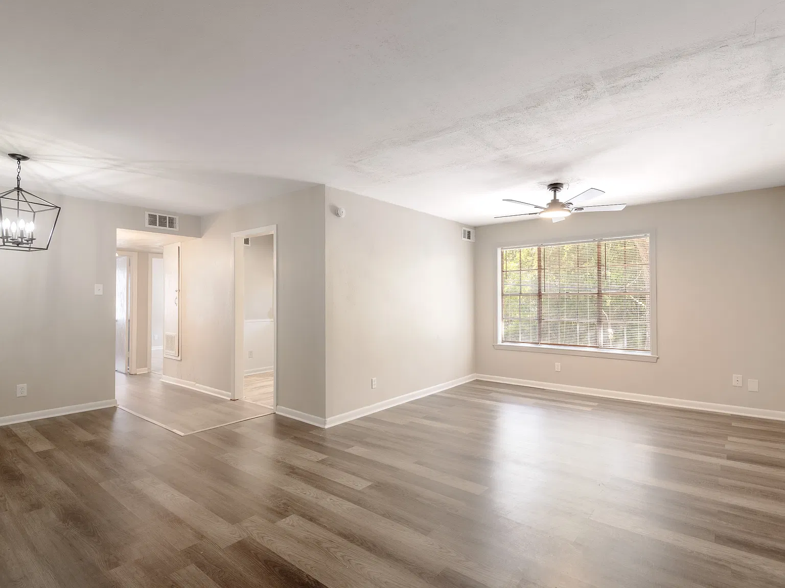 818 University Avenue - 6 — Photo 4