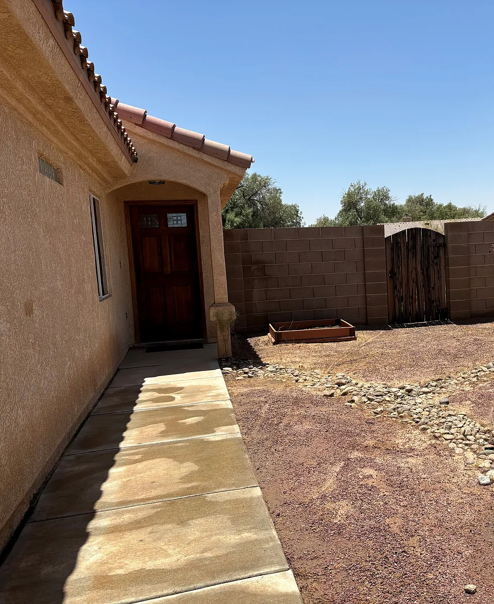 Building Photo - 2692 S Otondo Dr