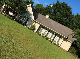 303 Murrah Rd, New Albany, MS 38652