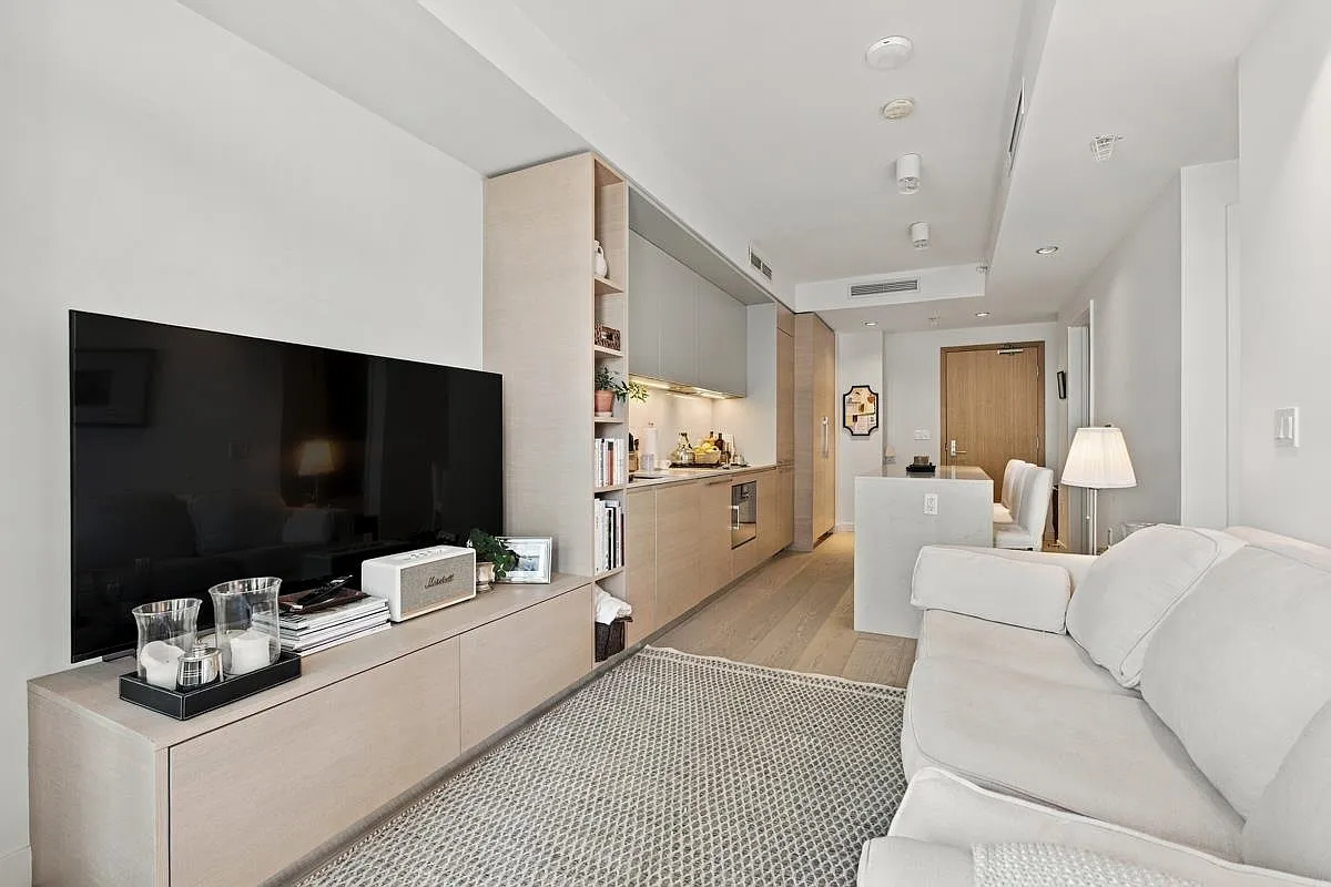 1 bed, 558 sqft, $3,000 — Photo 4