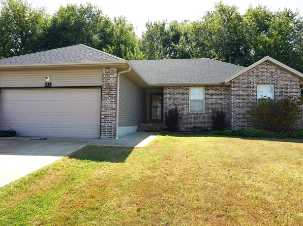 230 E Lapis Avenue, Republic, MO 65738