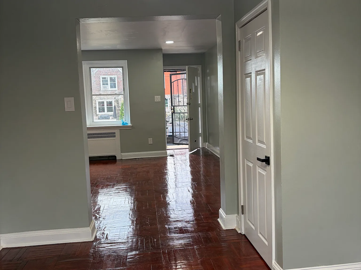 4 bed, 1170 sqft, $1,700 — Photo 3
