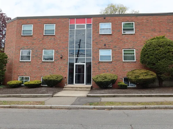 101 Walker St APT C4, Newton, MA 02460