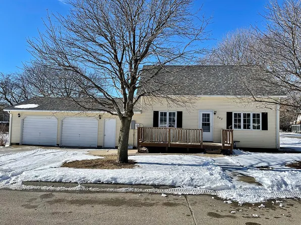402 SE 2nd St, Greenfield, IA 50849