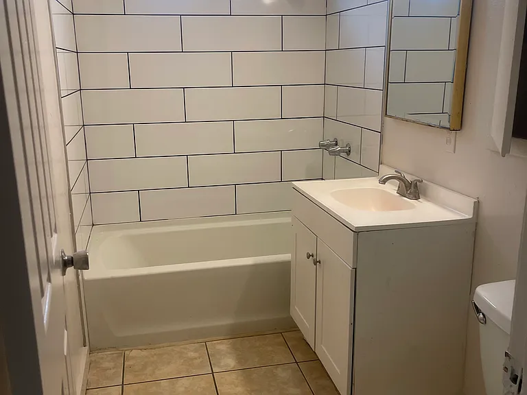 1609 E Bonanza Rd — Photo 5