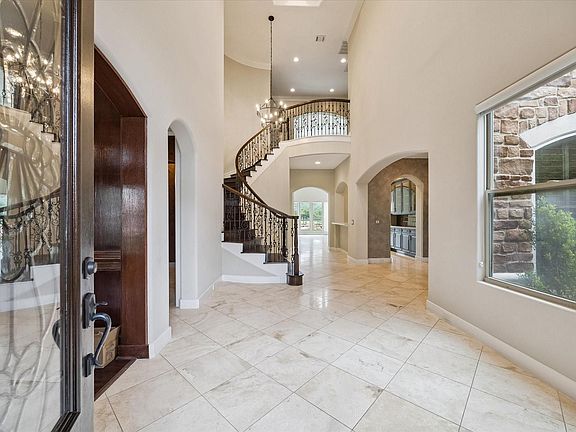 5th image of 3319 Bridgeberry Ln