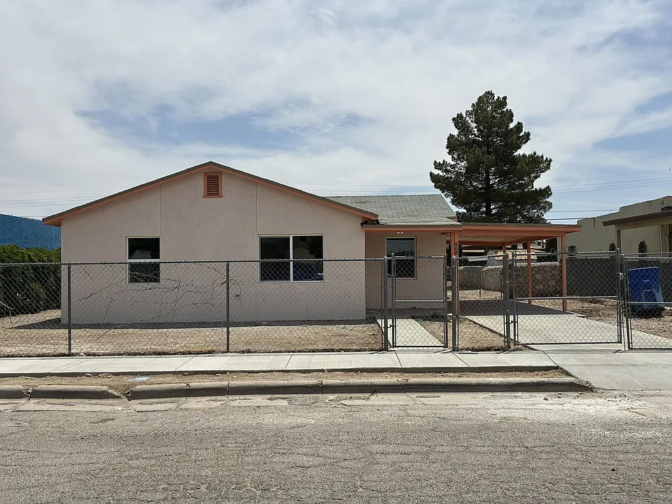 608 Barcelona Dr