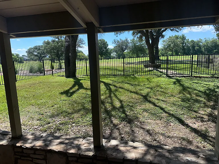 528 Sand Bend Dr — Photo 7