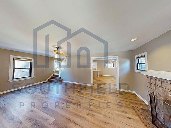 4th image of 6234 Montgomery Rd