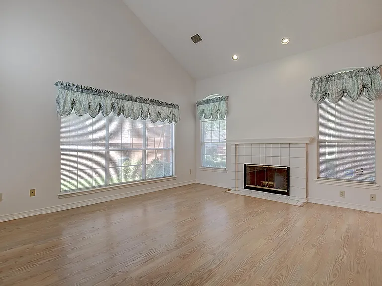 3005 Warm Springs Ln — Photo 7