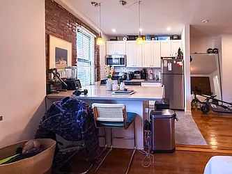 Rented by Gravity Real Estate Advisors