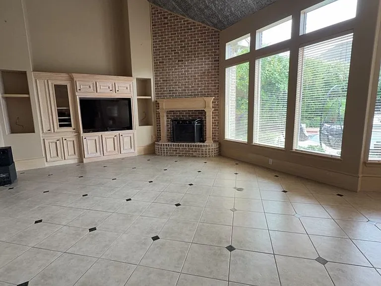 16410 Emilia Ct — Photo 16