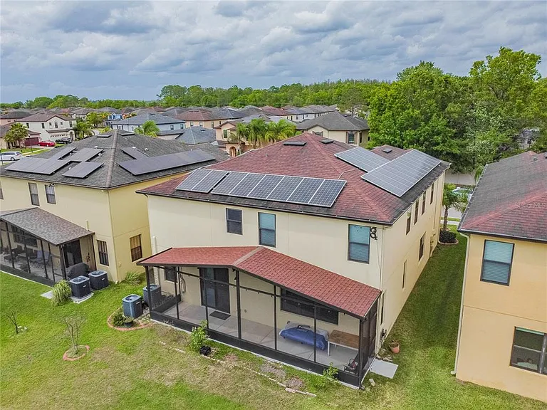 11027 Tahiti Isle Ln — Photo 4
