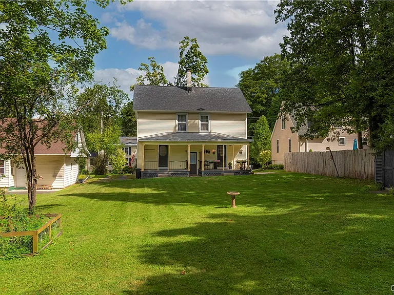 22 Kellogg St — Photo 36