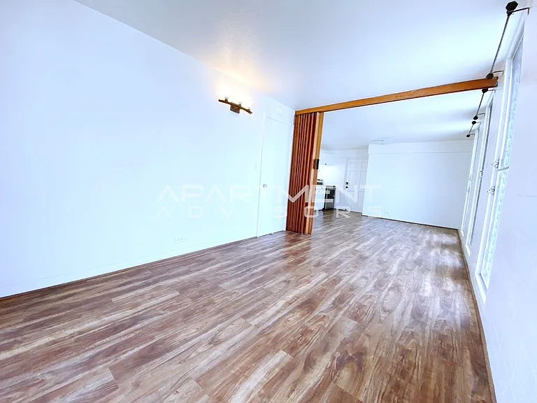 1703 Citron St — Photo 7