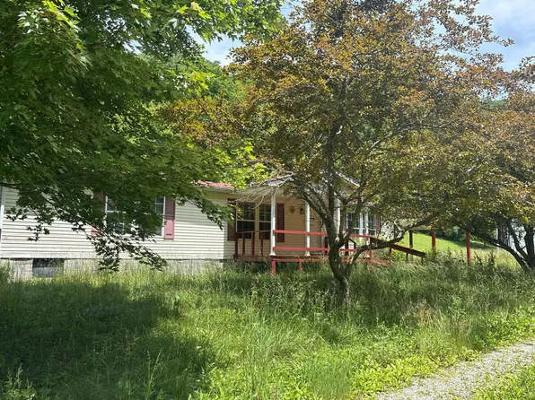 429 Rocky Top Hl, Louisa, KY 41230