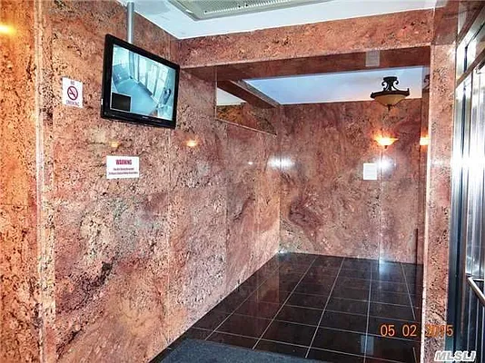 Sold by Century 21 American Homes | media 8