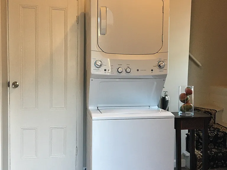 29 Essex St #1 — Photo 15