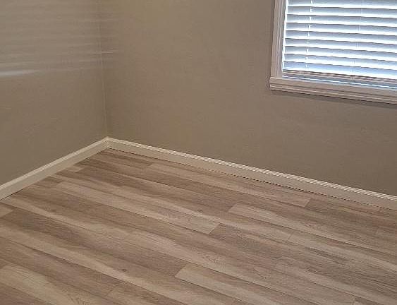 3rd image of 232 E College St