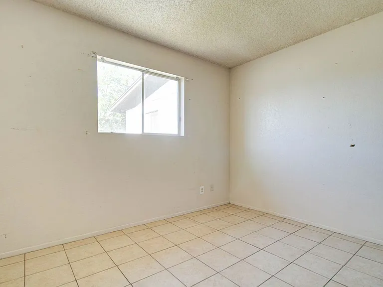 373 N Williams St — Photo 13