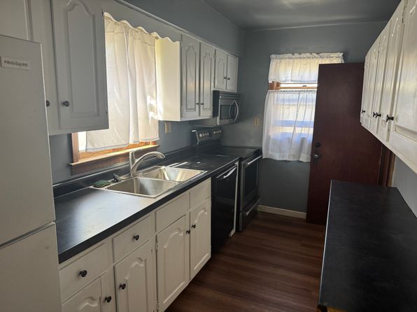 404 Center Ave #1