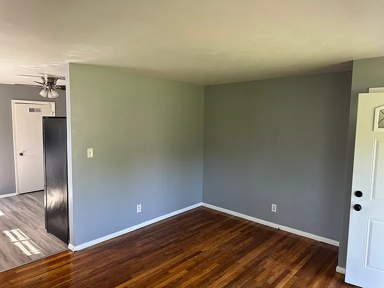 105 W Gimber St #105 — Photo 3
