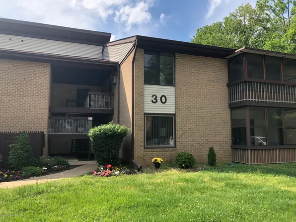 30 Meadow Green Cir Unit K, Englishtown, NJ 07726