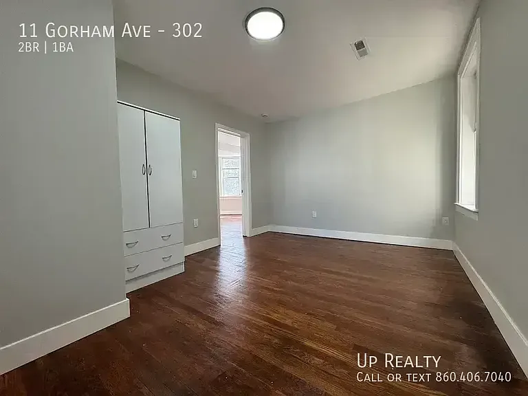 11 Gorham Ave #302 — Photo 5