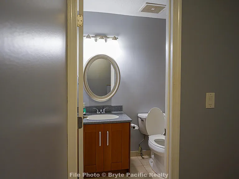 2939 E Manoa Rd #B4 — Photo 7