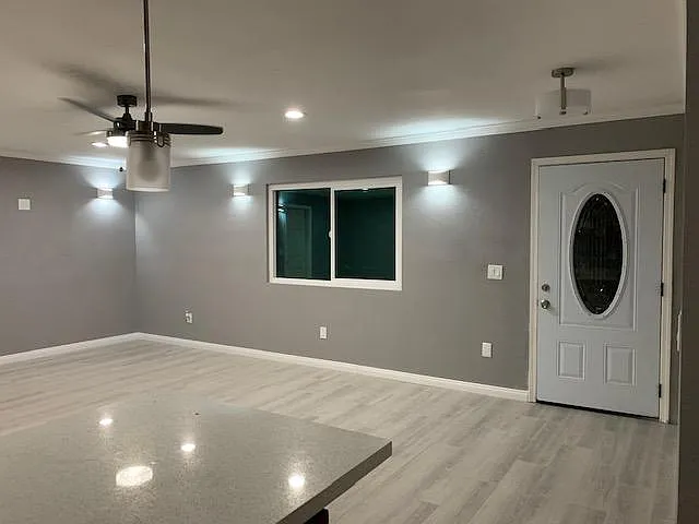 3 bed, 2.5 bath, 1200 sqft, $3,625 — Photo 4