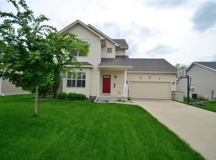 911 NE 45th St, Ankeny, IA 50021