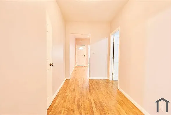 1807 Phelan Pl #2F — Photo 8
