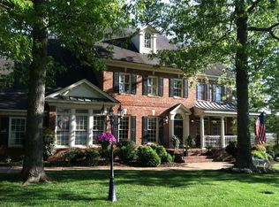 105 Mariners Ct, Smithfield, VA 23430