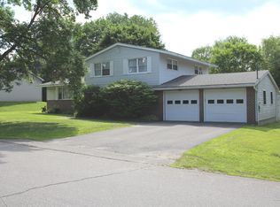 28 Michael St, Skowhegan, ME 04976