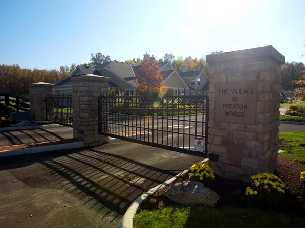 5327 Nottinghamshire Ln, Westerville, OH 43081