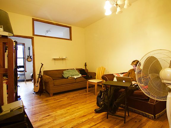 4th image of 763 Saint Johns Pl #11V