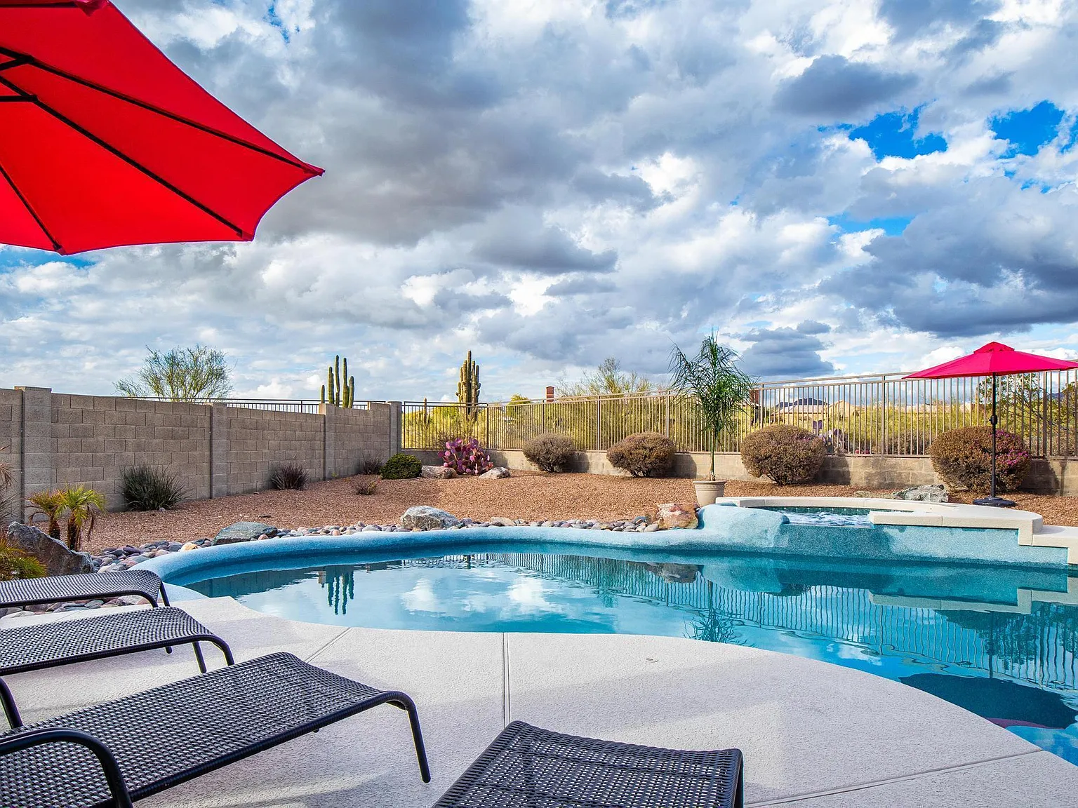 4 bed, 3.0 bath, 2200 sqft, $8,000 — Photo 4