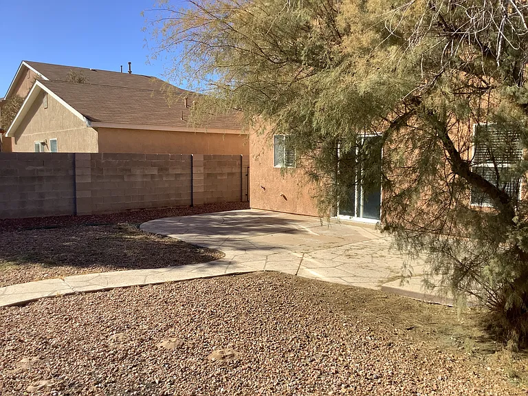 5726 Quay Dr NE — Photo 16